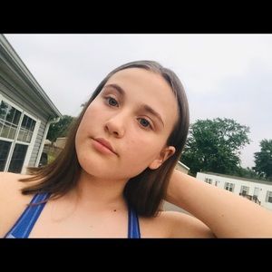 Meet your Posher, Christine